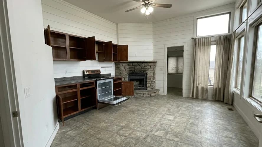 Move-out cleaning after cleaning