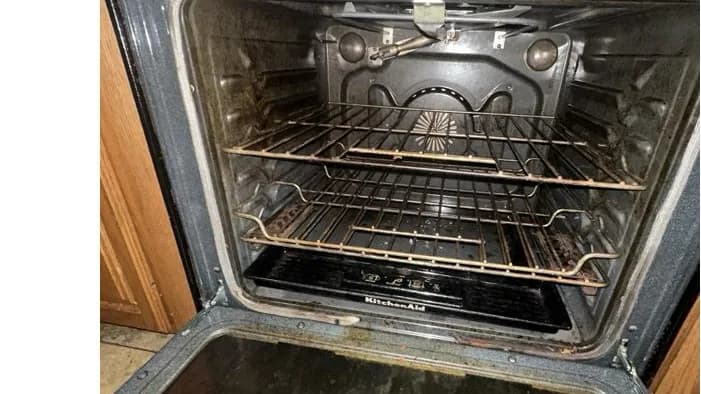Oven interior before cleaning